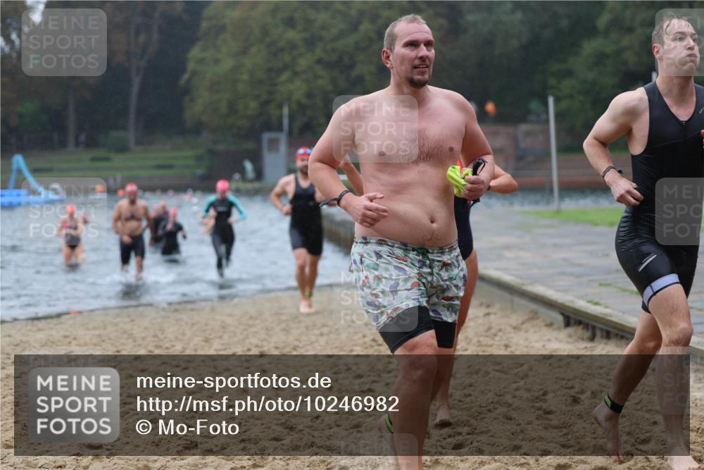 13.09.2026 - Stadtparktriathlon Mo-Foto http://msf.ph/oto/10246982 13.09.2026 12:52:39 Schwimmen 1323, 1333, 1340, 1343, 1350, 1362, 1367, 1379, 1385, 1401, 1412, 1418, 1428 meine-sportfotos.de