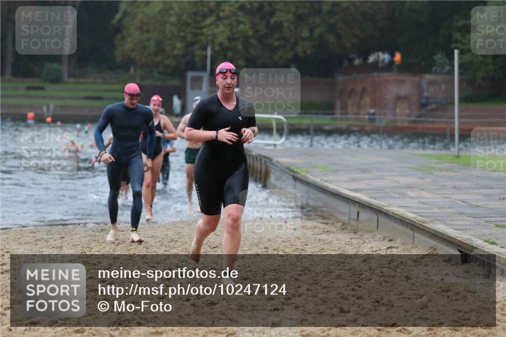 13.09.2026 - Stadtparktriathlon Mo-Foto http://msf.ph/oto/10247124 13.09.2026 12:53:17 Schwimmen 1317, 1329, 1330, 1359, 1363, 1370, 1411, 1422 meine-sportfotos.de