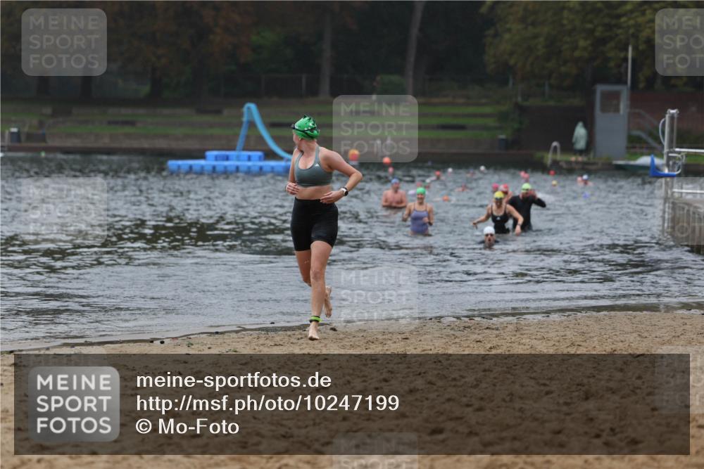 13.09.2026 - Stadtparktriathlon Mo-Foto http://msf.ph/oto/10247199 13.09.2026 12:53:34 Schwimmen 1351, 1356 meine-sportfotos.de
