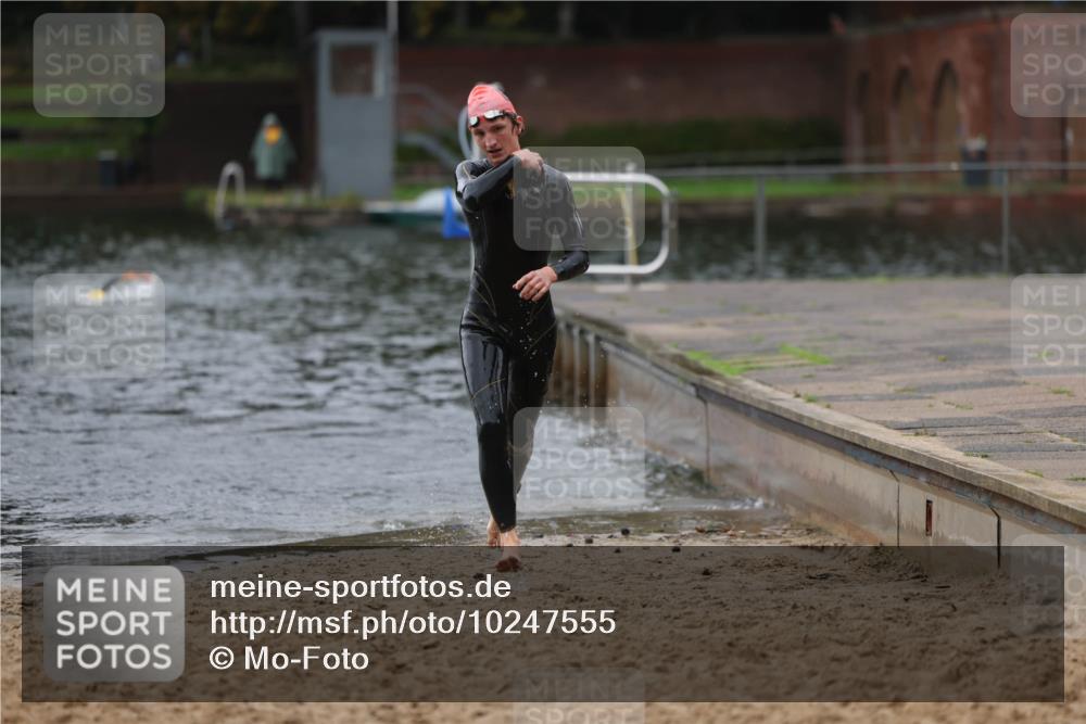 13.09.2026 - Stadtparktriathlon Mo-Foto http://msf.ph/oto/10247555 13.09.2026 13:07:54 Schwimmen 1465 meine-sportfotos.de