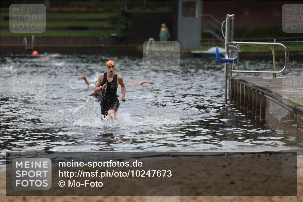13.09.2026 - Stadtparktriathlon Mo-Foto http://msf.ph/oto/10247673 13.09.2026 13:09:33 Schwimmen 1460, 1473 meine-sportfotos.de