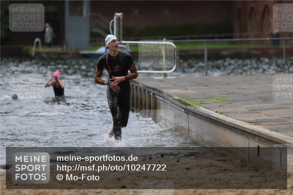 13.09.2026 - Stadtparktriathlon Mo-Foto http://msf.ph/oto/10247722 13.09.2026 13:09:43 Schwimmen 1435, 1437, 1453, 1460, 1461, 1464 meine-sportfotos.de