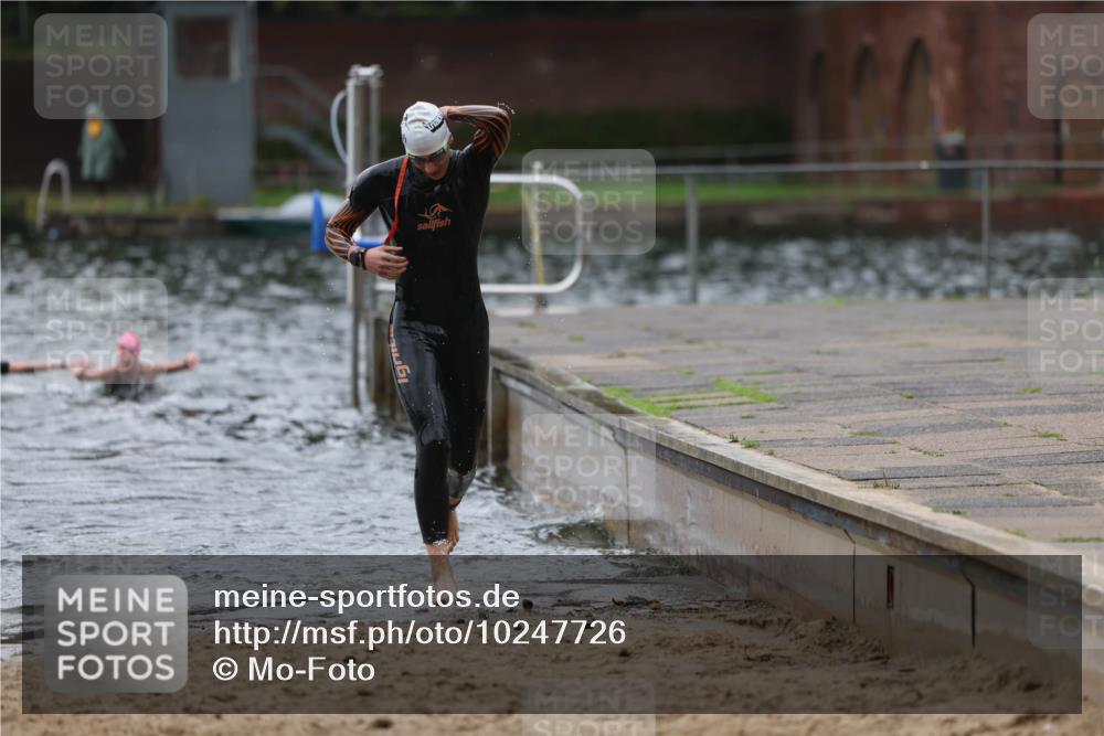 13.09.2026 - Stadtparktriathlon Mo-Foto http://msf.ph/oto/10247726 13.09.2026 13:09:43 Schwimmen 1435, 1437, 1453, 1460, 1461, 1464 meine-sportfotos.de