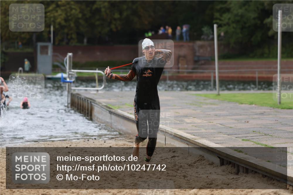 13.09.2026 - Stadtparktriathlon Mo-Foto http://msf.ph/oto/10247742 13.09.2026 13:09:46 Schwimmen 1435, 1437, 1453, 1460, 1461, 1464 meine-sportfotos.de