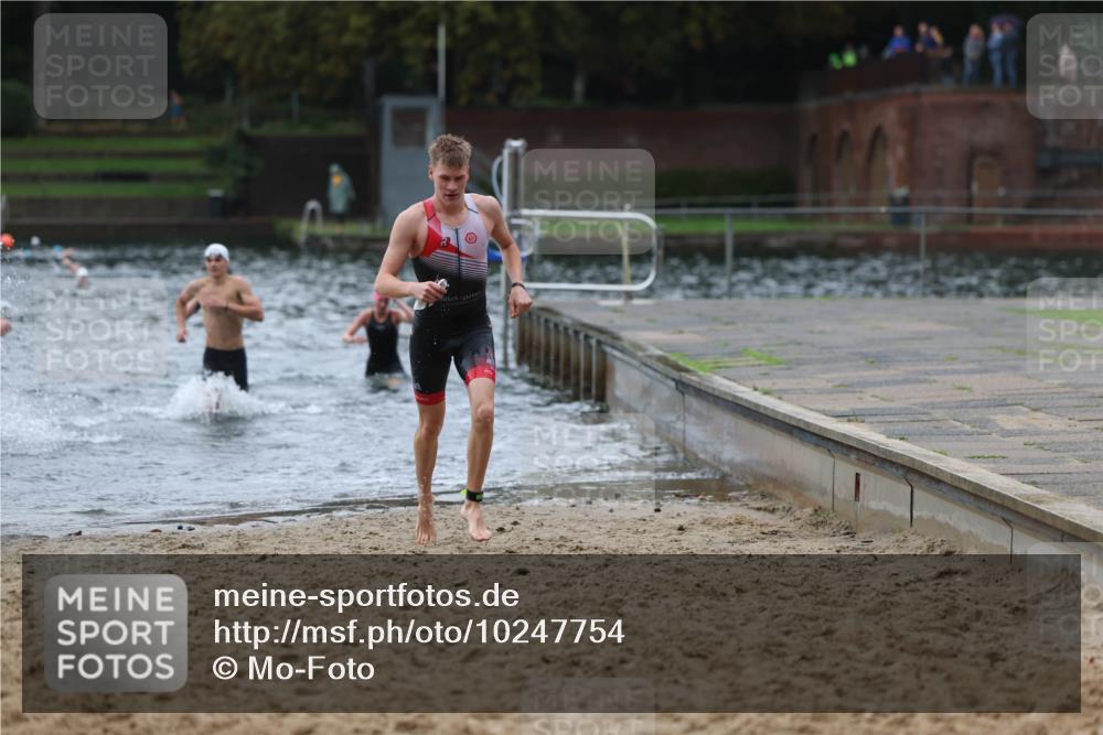 13.09.2026 - Stadtparktriathlon Mo-Foto http://msf.ph/oto/10247754 13.09.2026 13:09:48 Schwimmen 1435, 1437, 1453, 1460, 1461, 1464 meine-sportfotos.de