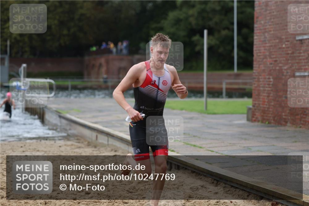 13.09.2026 - Stadtparktriathlon Mo-Foto http://msf.ph/oto/10247769 13.09.2026 13:09:51 Schwimmen 1435, 1437, 1453, 1460, 1461, 1464 meine-sportfotos.de