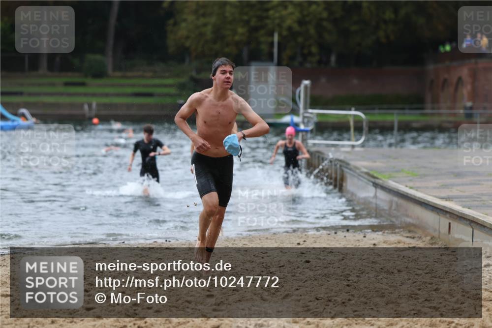 13.09.2026 - Stadtparktriathlon Mo-Foto http://msf.ph/oto/10247772 13.09.2026 13:09:52 Schwimmen 1435, 1437, 1453, 1461, 1464 meine-sportfotos.de