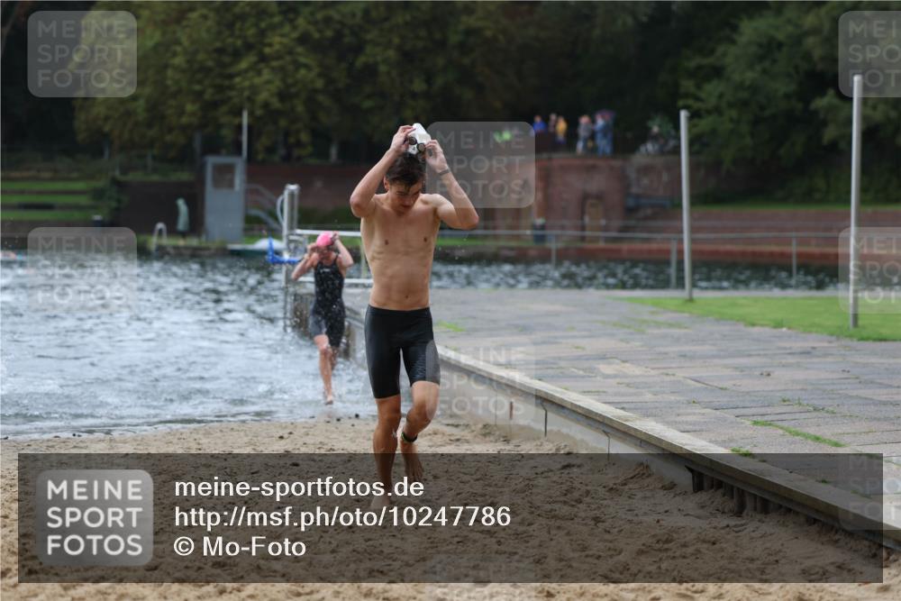 13.09.2026 - Stadtparktriathlon Mo-Foto http://msf.ph/oto/10247786 13.09.2026 13:09:54 Schwimmen 1435, 1437, 1453, 1461, 1464 meine-sportfotos.de