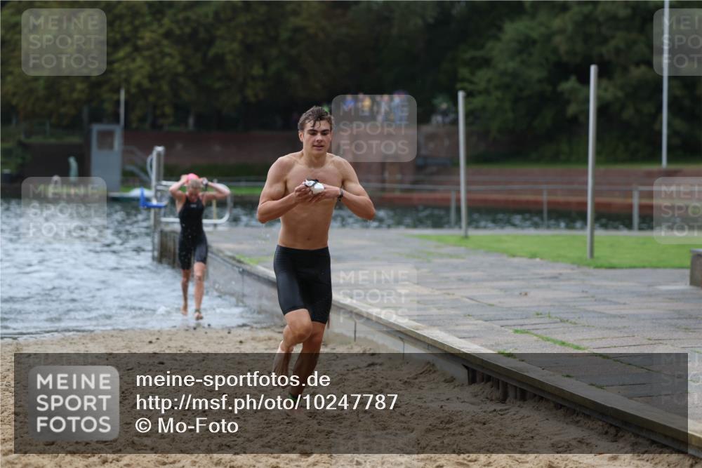 13.09.2026 - Stadtparktriathlon Mo-Foto http://msf.ph/oto/10247787 13.09.2026 13:09:54 Schwimmen 1435, 1437, 1453, 1461, 1464 meine-sportfotos.de
