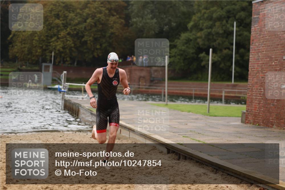 13.09.2026 - Stadtparktriathlon Mo-Foto http://msf.ph/oto/10247854 13.09.2026 13:10:15 Schwimmen 1466 meine-sportfotos.de