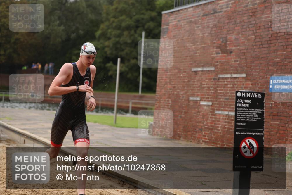 13.09.2026 - Stadtparktriathlon Mo-Foto http://msf.ph/oto/10247858 13.09.2026 13:10:16 Schwimmen 1466 meine-sportfotos.de