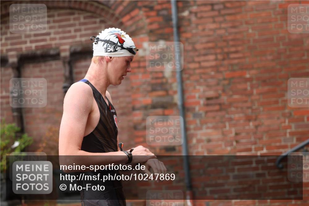 13.09.2026 - Stadtparktriathlon Mo-Foto http://msf.ph/oto/10247869 13.09.2026 13:10:18 Schwimmen 1466, 1476 meine-sportfotos.de
