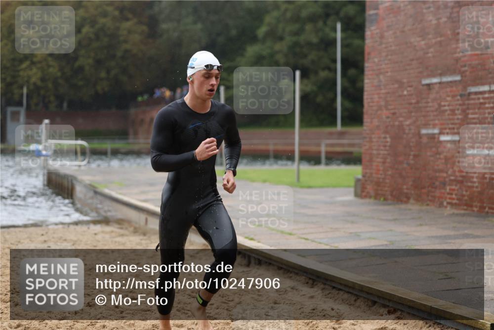 13.09.2026 - Stadtparktriathlon Mo-Foto http://msf.ph/oto/10247906 13.09.2026 13:10:32 Schwimmen 1452, 1476 meine-sportfotos.de