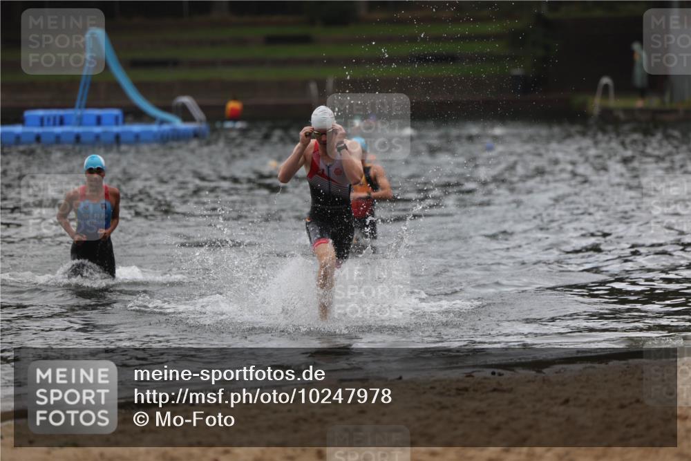 13.09.2026 - Stadtparktriathlon Mo-Foto http://msf.ph/oto/10247978 13.09.2026 13:11:08 Schwimmen 1446, 1447, 1457 meine-sportfotos.de