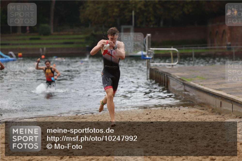 13.09.2026 - Stadtparktriathlon Mo-Foto http://msf.ph/oto/10247992 13.09.2026 13:11:11 Schwimmen 1446, 1447, 1457 meine-sportfotos.de