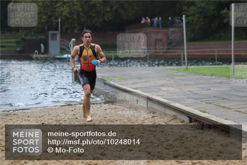 13.09.2026 - Stadtparktriathlon Mo-Foto http://msf.ph/oto/10248014 13.09.2026 13:11:16 Schwimmen 1446, 1447, 1457 meine-sportfotos.de