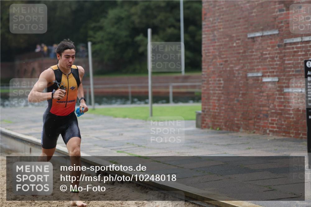13.09.2026 - Stadtparktriathlon Mo-Foto http://msf.ph/oto/10248018 13.09.2026 13:11:17 Schwimmen 1446, 1447 meine-sportfotos.de