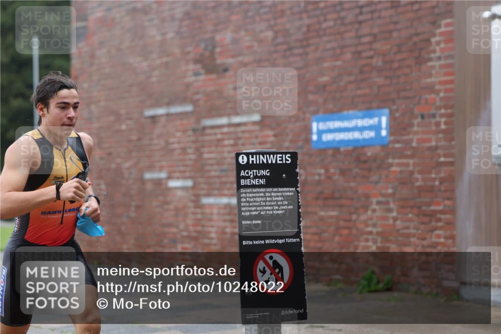 13.09.2026 - Stadtparktriathlon Mo-Foto http://msf.ph/oto/10248022 13.09.2026 13:11:18 Schwimmen 1446, 1447 meine-sportfotos.de