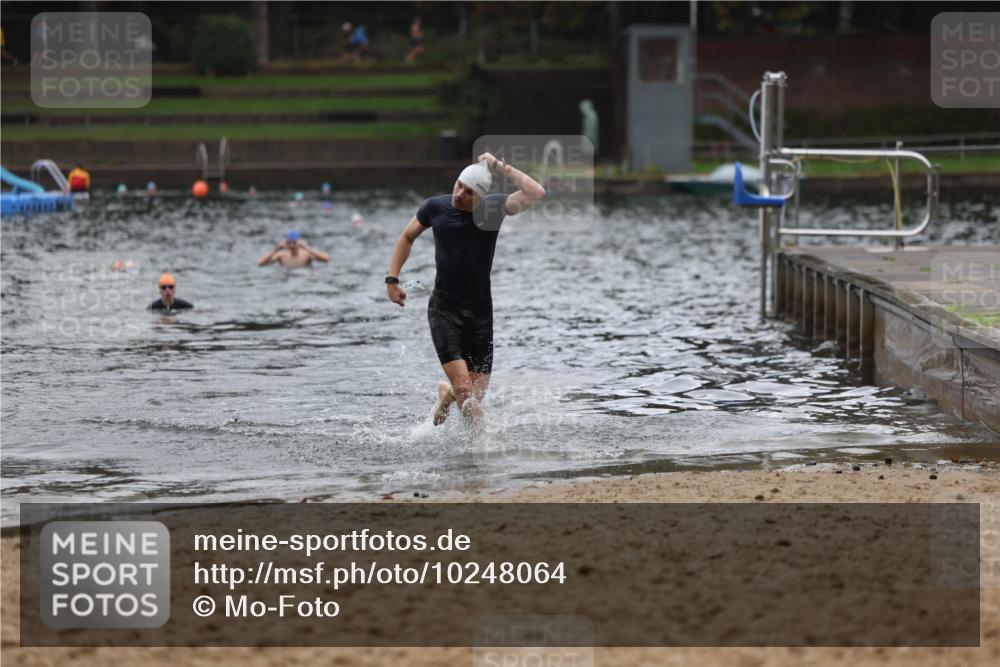 13.09.2026 - Stadtparktriathlon Mo-Foto http://msf.ph/oto/10248064 13.09.2026 13:11:38 Schwimmen 1475, 1477 meine-sportfotos.de