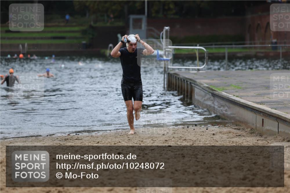 13.09.2026 - Stadtparktriathlon Mo-Foto http://msf.ph/oto/10248072 13.09.2026 13:11:39 Schwimmen 1475, 1477 meine-sportfotos.de