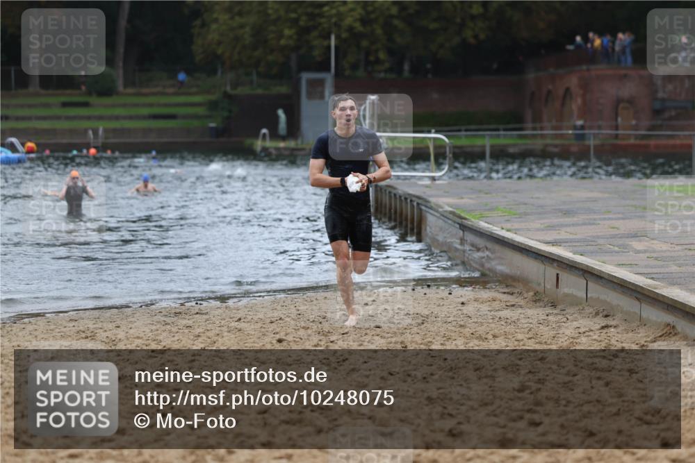 13.09.2026 - Stadtparktriathlon Mo-Foto http://msf.ph/oto/10248075 13.09.2026 13:11:40 Schwimmen 1433, 1475, 1477 meine-sportfotos.de