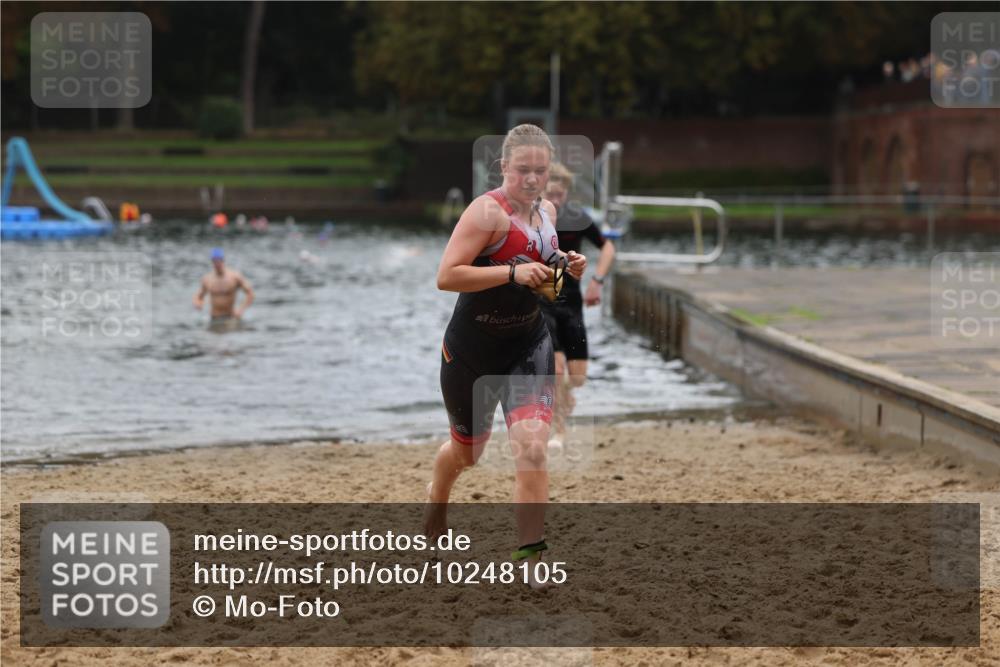 13.09.2026 - Stadtparktriathlon Mo-Foto http://msf.ph/oto/10248105 13.09.2026 13:11:51 Schwimmen 1433, 1467, 1477 meine-sportfotos.de