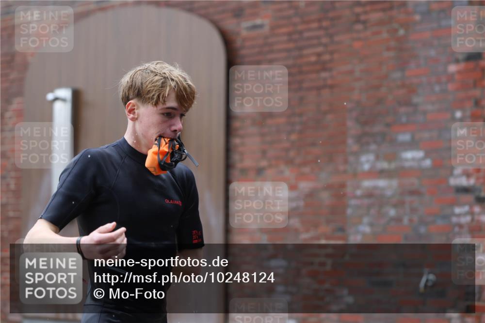 13.09.2026 - Stadtparktriathlon Mo-Foto http://msf.ph/oto/10248124 13.09.2026 13:11:56 Schwimmen 1433, 1467, 1477 meine-sportfotos.de