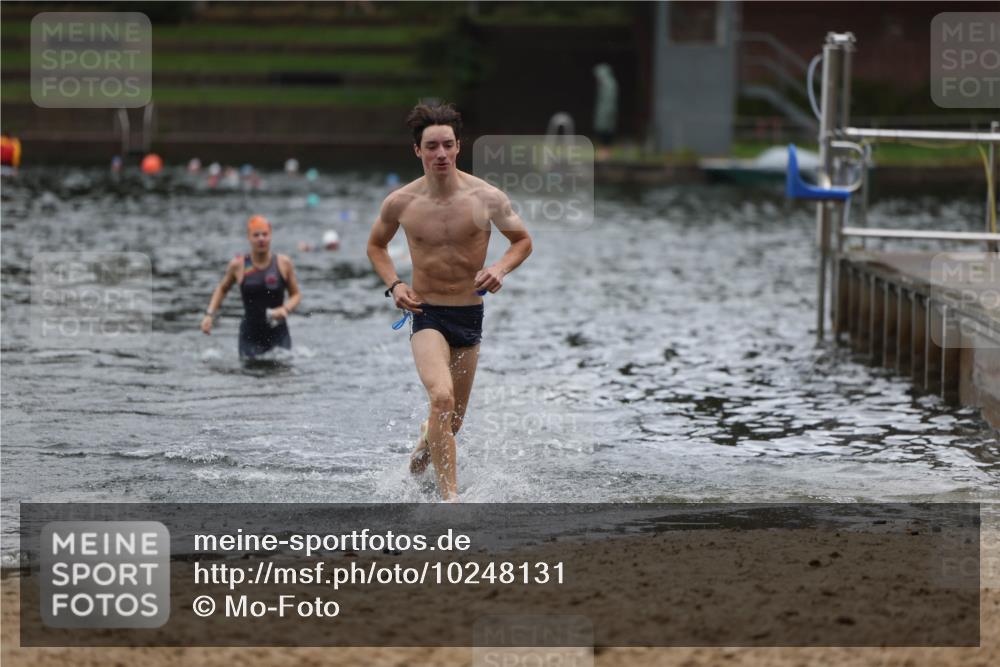 13.09.2026 - Stadtparktriathlon Mo-Foto http://msf.ph/oto/10248131 13.09.2026 13:11:59 Schwimmen 1467, 1472 meine-sportfotos.de