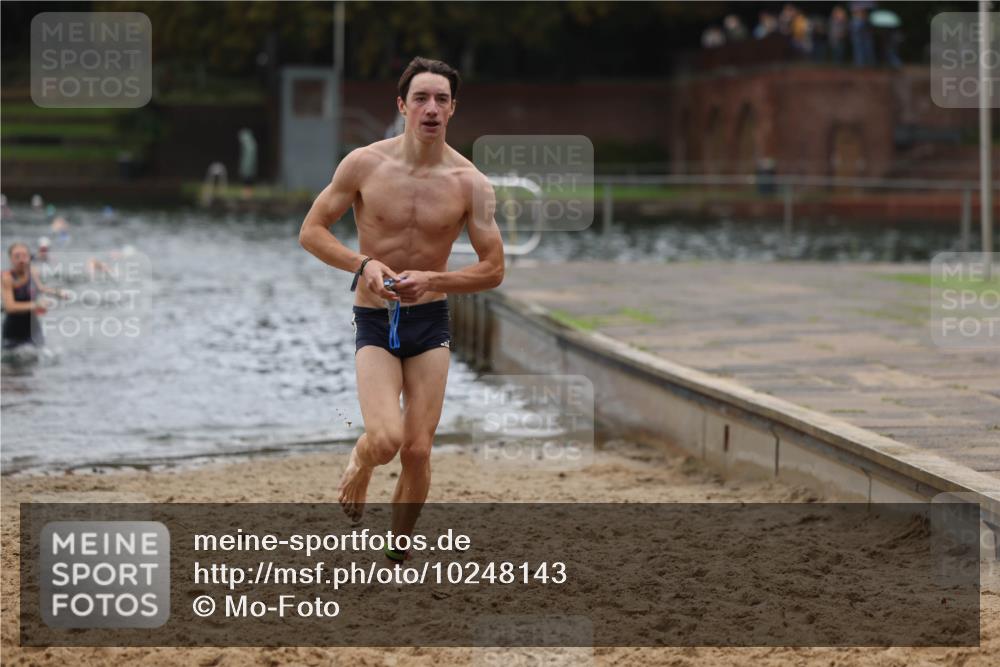 13.09.2026 - Stadtparktriathlon Mo-Foto http://msf.ph/oto/10248143 13.09.2026 13:12:02 Schwimmen 1467, 1472 meine-sportfotos.de