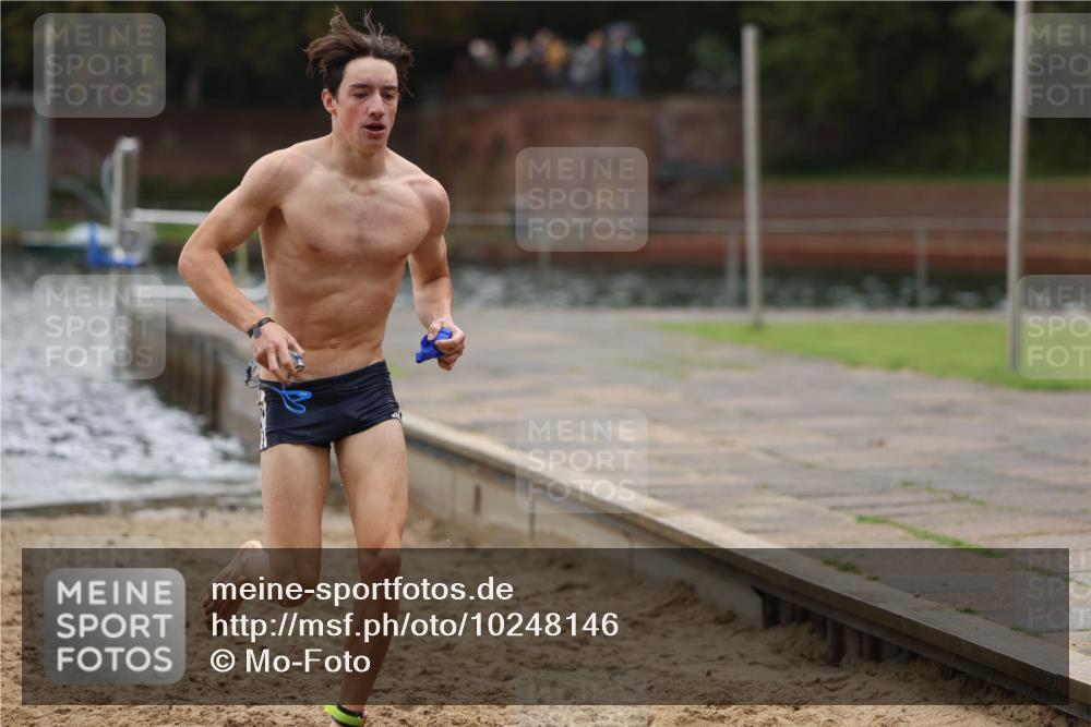13.09.2026 - Stadtparktriathlon Mo-Foto http://msf.ph/oto/10248146 13.09.2026 13:12:02 Schwimmen 1467, 1472 meine-sportfotos.de