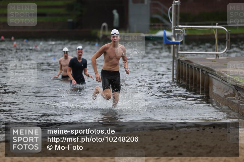 13.09.2026 - Stadtparktriathlon Mo-Foto http://msf.ph/oto/10248206 13.09.2026 13:12:25 Schwimmen 1456, 1468 meine-sportfotos.de