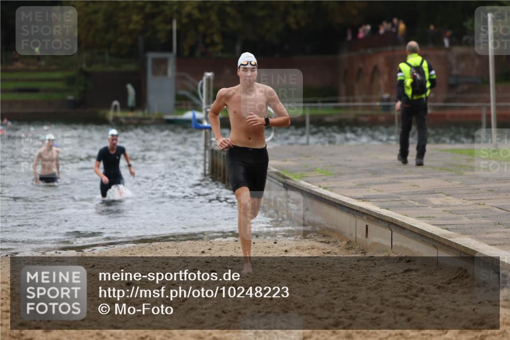 13.09.2026 - Stadtparktriathlon Mo-Foto http://msf.ph/oto/10248223 13.09.2026 13:12:29 Schwimmen 1456, 1468, 1471 meine-sportfotos.de