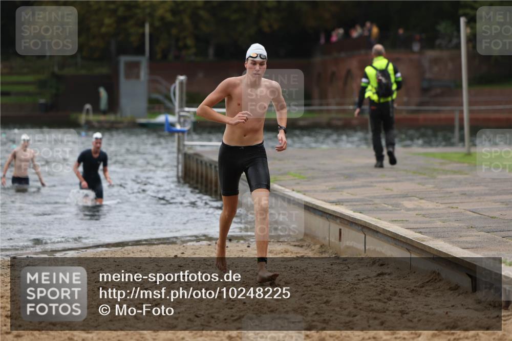 13.09.2026 - Stadtparktriathlon Mo-Foto http://msf.ph/oto/10248225 13.09.2026 13:12:29 Schwimmen 1456, 1468, 1471 meine-sportfotos.de