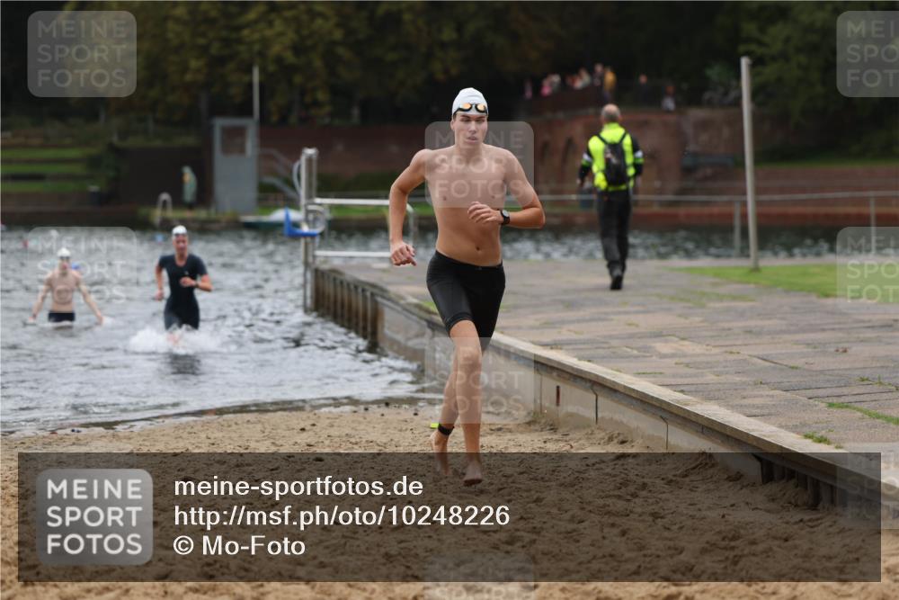 13.09.2026 - Stadtparktriathlon Mo-Foto http://msf.ph/oto/10248226 13.09.2026 13:12:29 Schwimmen 1456, 1468, 1471 meine-sportfotos.de