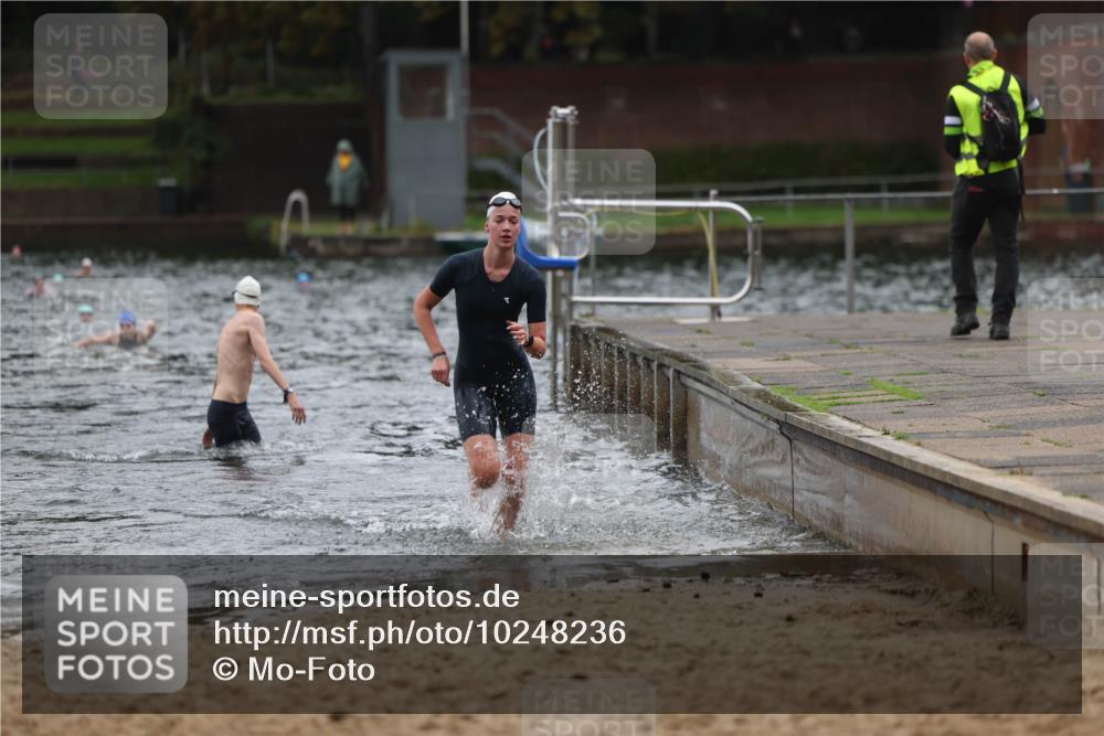 13.09.2026 - Stadtparktriathlon Mo-Foto http://msf.ph/oto/10248236 13.09.2026 13:12:32 Schwimmen 1456, 1468, 1471 meine-sportfotos.de