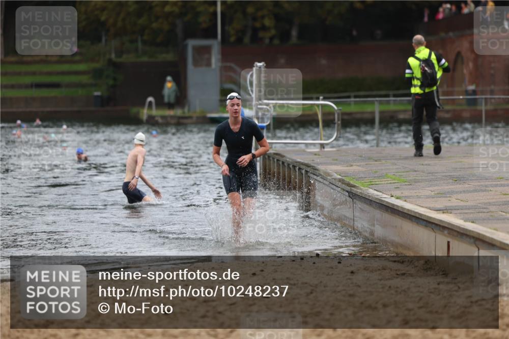 13.09.2026 - Stadtparktriathlon Mo-Foto http://msf.ph/oto/10248237 13.09.2026 13:12:32 Schwimmen 1456, 1468, 1471 meine-sportfotos.de