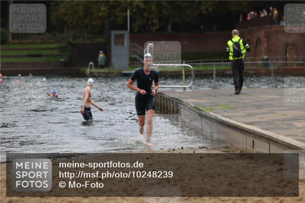 13.09.2026 - Stadtparktriathlon Mo-Foto http://msf.ph/oto/10248239 13.09.2026 13:12:32 Schwimmen 1456, 1468, 1471 meine-sportfotos.de