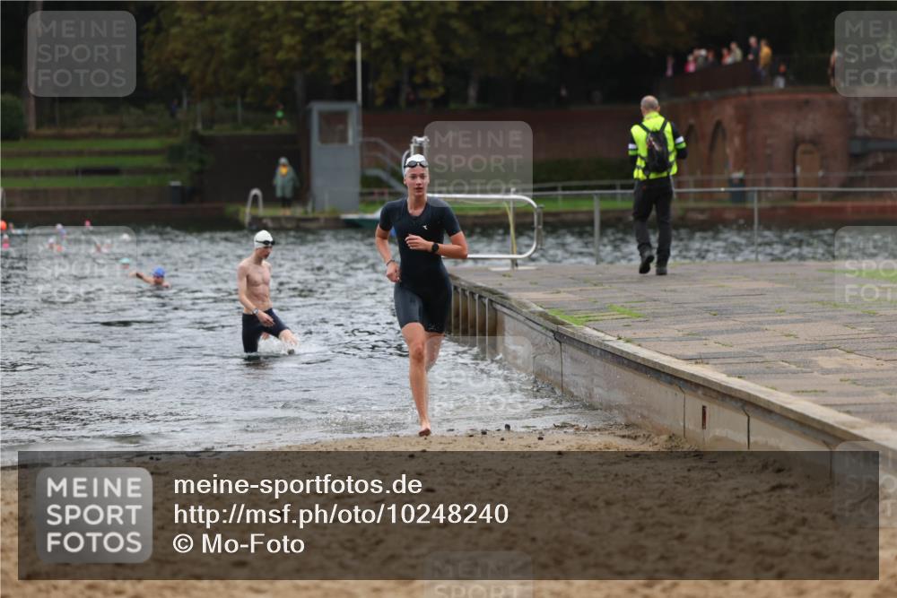 13.09.2026 - Stadtparktriathlon Mo-Foto http://msf.ph/oto/10248240 13.09.2026 13:12:33 Schwimmen 1456, 1468, 1471 meine-sportfotos.de