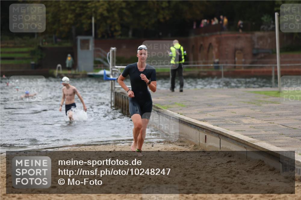 13.09.2026 - Stadtparktriathlon Mo-Foto http://msf.ph/oto/10248247 13.09.2026 13:12:34 Schwimmen 1456, 1468, 1471 meine-sportfotos.de