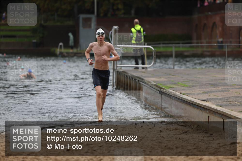 13.09.2026 - Stadtparktriathlon Mo-Foto http://msf.ph/oto/10248262 13.09.2026 13:12:38 Schwimmen 1456, 1471 meine-sportfotos.de