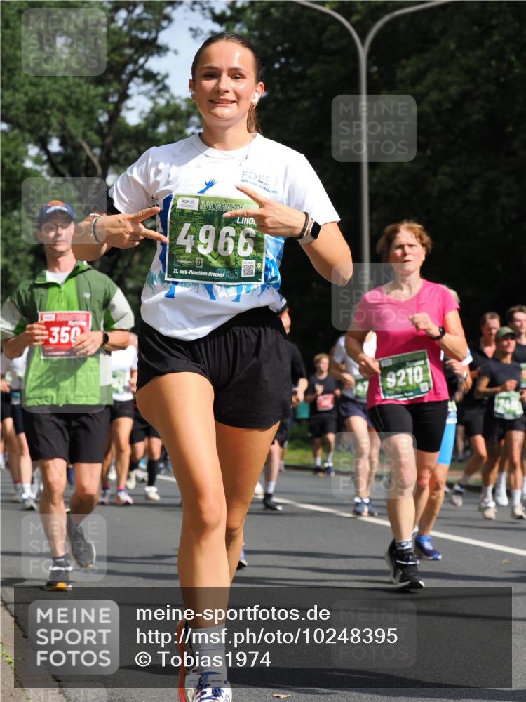 13.09.2026 - 21. swb-Marathon Bremen TobiasT http://msf.ph/oto/10248395 13.09.2026 12:11:44 Laufen 350, 4966, 21, 4966, 9210 meine-sportfotos.de