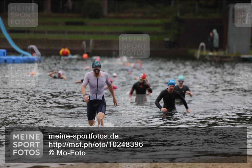 13.09.2026 - Stadtparktriathlon Mo-Foto http://msf.ph/oto/10248396 13.09.2026 13:13:27 Schwimmen 1438, 1439 meine-sportfotos.de