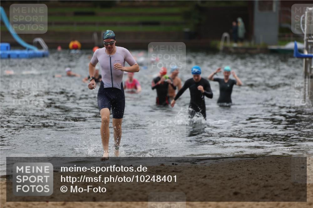 13.09.2026 - Stadtparktriathlon Mo-Foto http://msf.ph/oto/10248401 13.09.2026 13:13:30 Schwimmen 1430, 1438, 1439 meine-sportfotos.de
