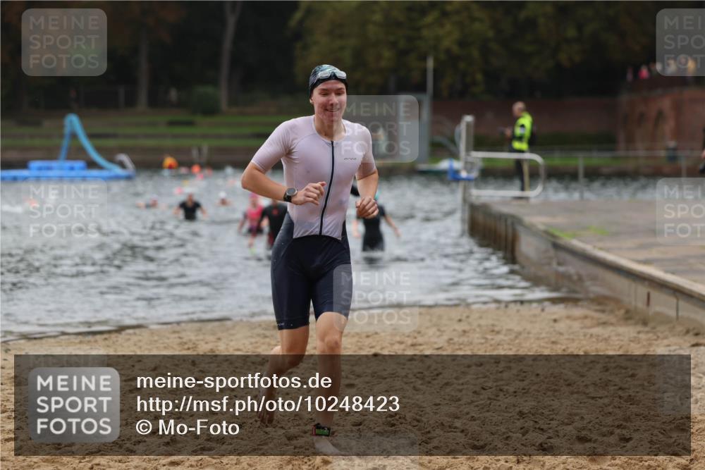 13.09.2026 - Stadtparktriathlon Mo-Foto http://msf.ph/oto/10248423 13.09.2026 13:13:34 Schwimmen 1430, 1436, 1438, 1439, 1444 meine-sportfotos.de