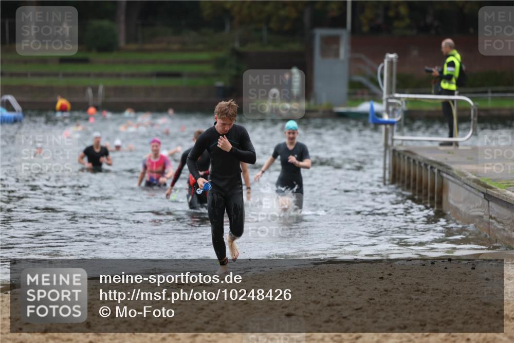 13.09.2026 - Stadtparktriathlon Mo-Foto http://msf.ph/oto/10248426 13.09.2026 13:13:35 Schwimmen 1430, 1436, 1438, 1439, 1444 meine-sportfotos.de