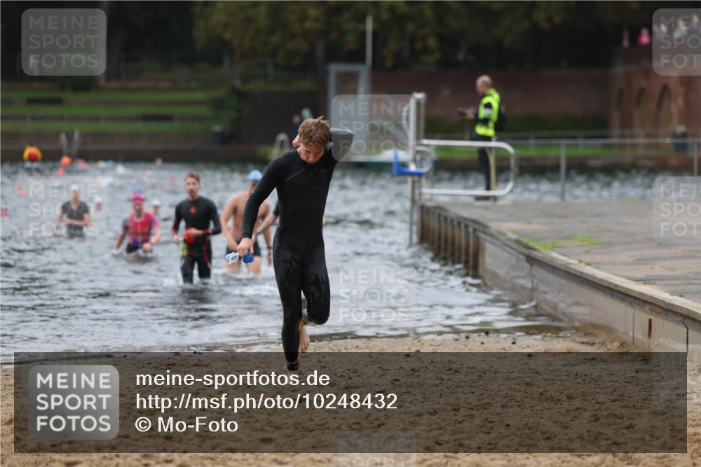 13.09.2026 - Stadtparktriathlon Mo-Foto http://msf.ph/oto/10248432 13.09.2026 13:13:37 Schwimmen 1430, 1436, 1438, 1439, 1444, 1458, 1463 meine-sportfotos.de