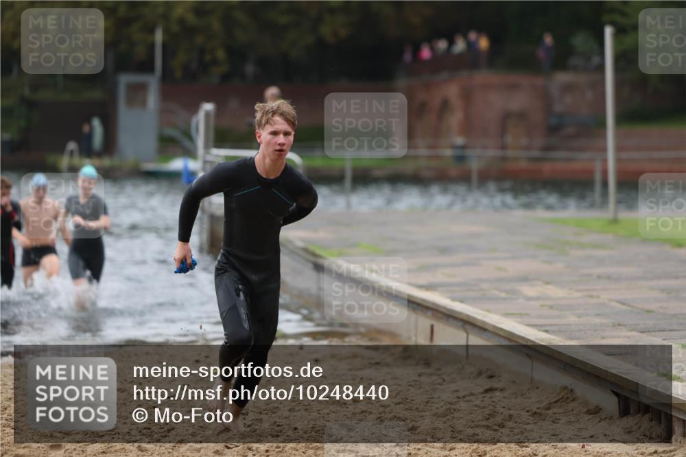 13.09.2026 - Stadtparktriathlon Mo-Foto http://msf.ph/oto/10248440 13.09.2026 13:13:38 Schwimmen 1430, 1436, 1438, 1444, 1458, 1463 meine-sportfotos.de