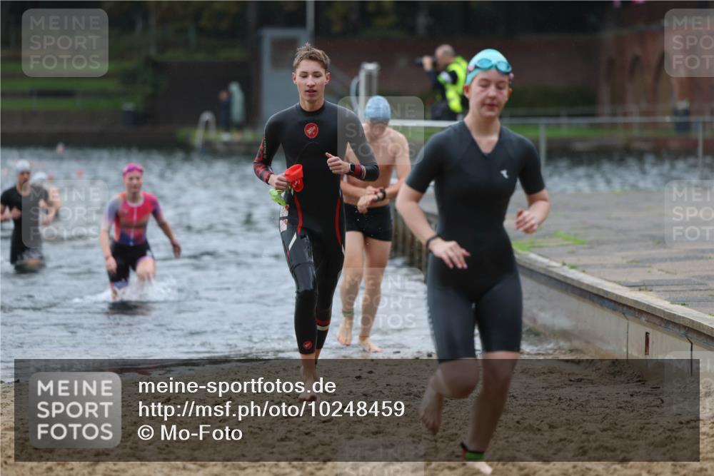 13.09.2026 - Stadtparktriathlon Mo-Foto http://msf.ph/oto/10248459 13.09.2026 13:13:43 Schwimmen 1430, 1436, 1444, 1458, 1463 meine-sportfotos.de