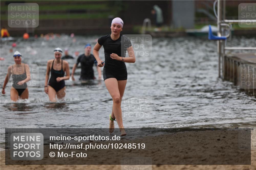13.09.2026 - Stadtparktriathlon Mo-Foto http://msf.ph/oto/10248519 13.09.2026 13:14:01 Schwimmen 1440, 1448, 1470 meine-sportfotos.de