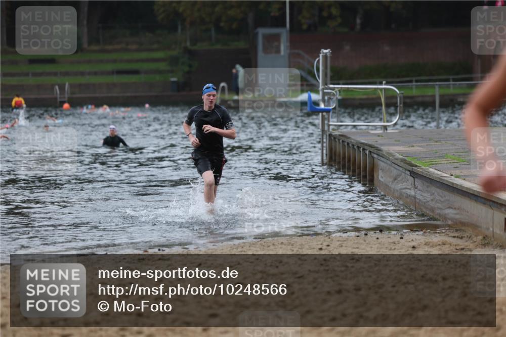 13.09.2026 - Stadtparktriathlon Mo-Foto http://msf.ph/oto/10248566 13.09.2026 13:14:12 Schwimmen 1434, 1440, 1470 meine-sportfotos.de
